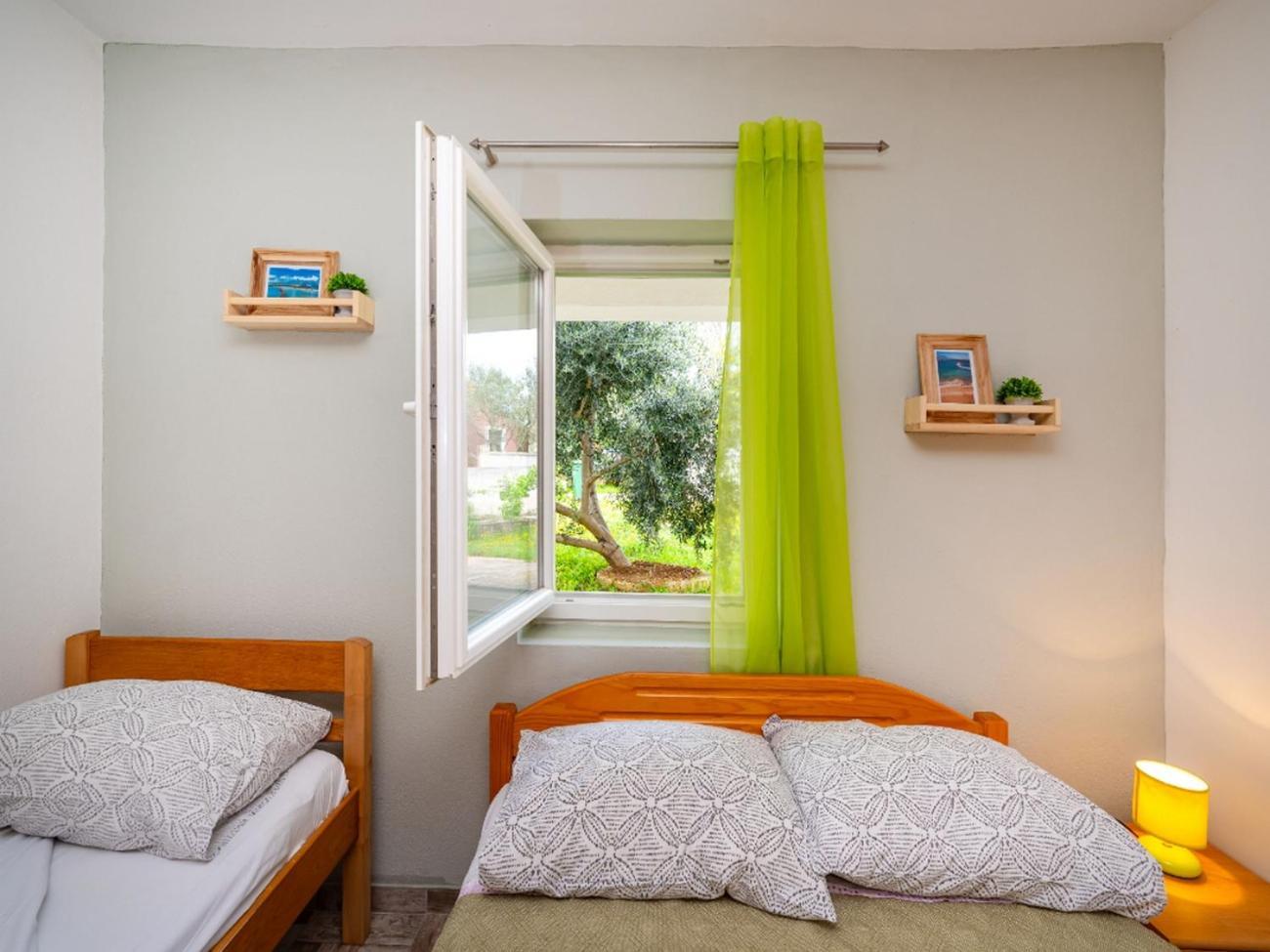 Apartments With A Parking Space Nin, Zadar - 10414 Rom bilde